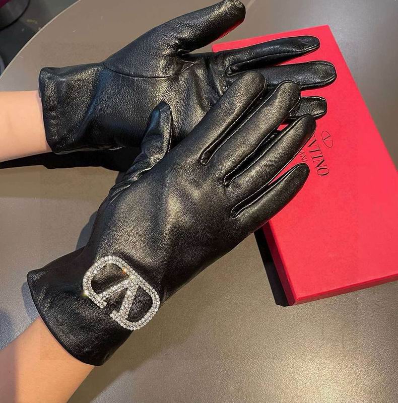Valentino gloves hm12